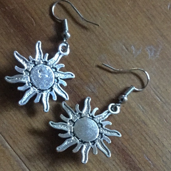 Rodeo cowgirl horse riding earrings sunshine dangle Coachella festival market - Picture 4 of 5